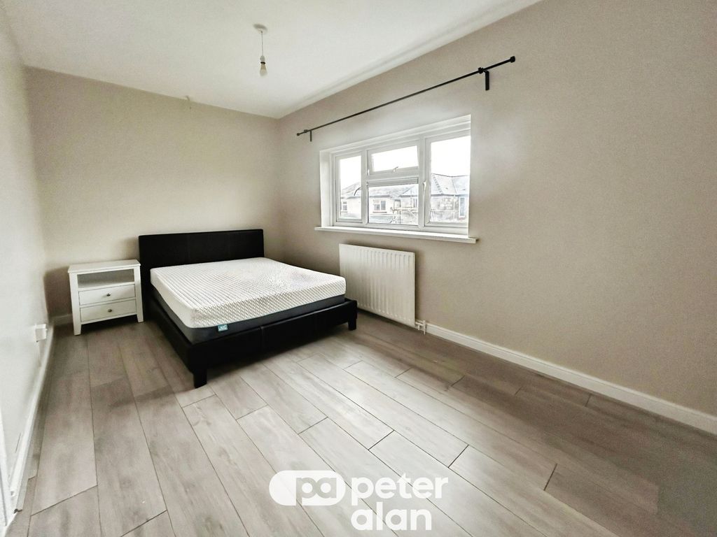 Property photo 3 of 23 Image