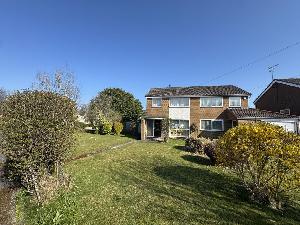 Property photo 1 of 3