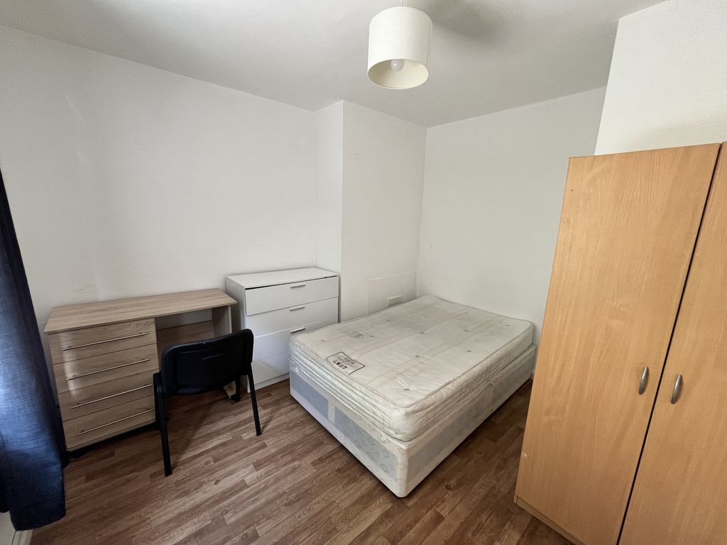 Property photo 2 of 12 Gallery