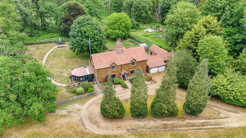 Property photo 2 of 52 5188804