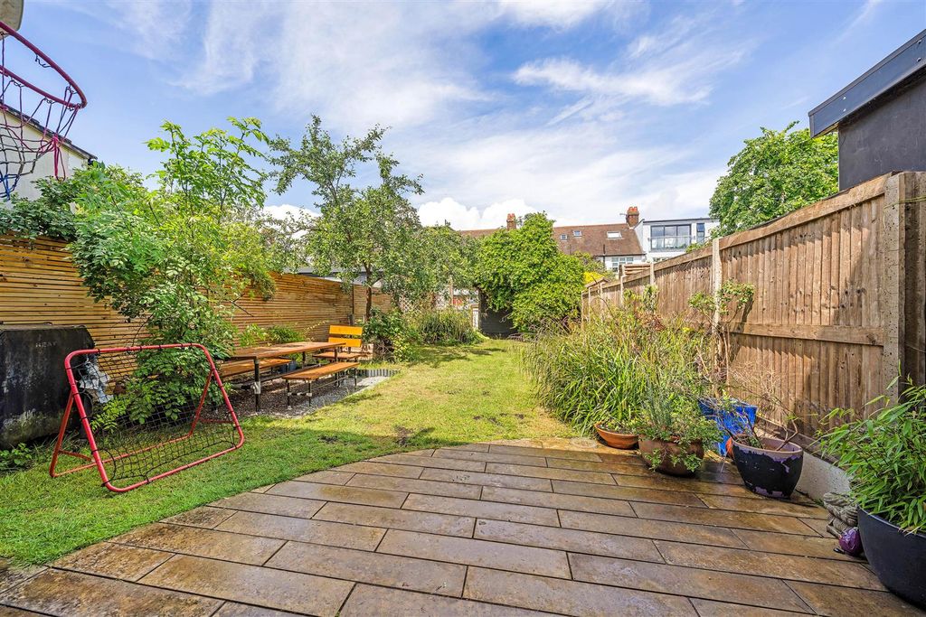 Property photo 2 of 13