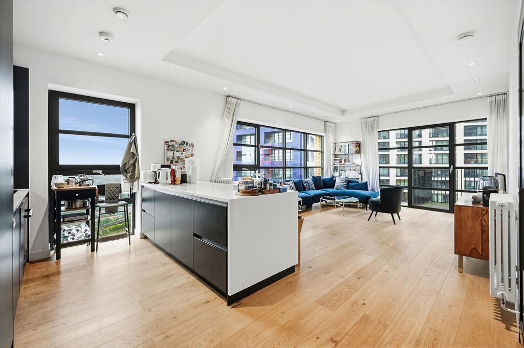 Property photo 2 of 14 Image