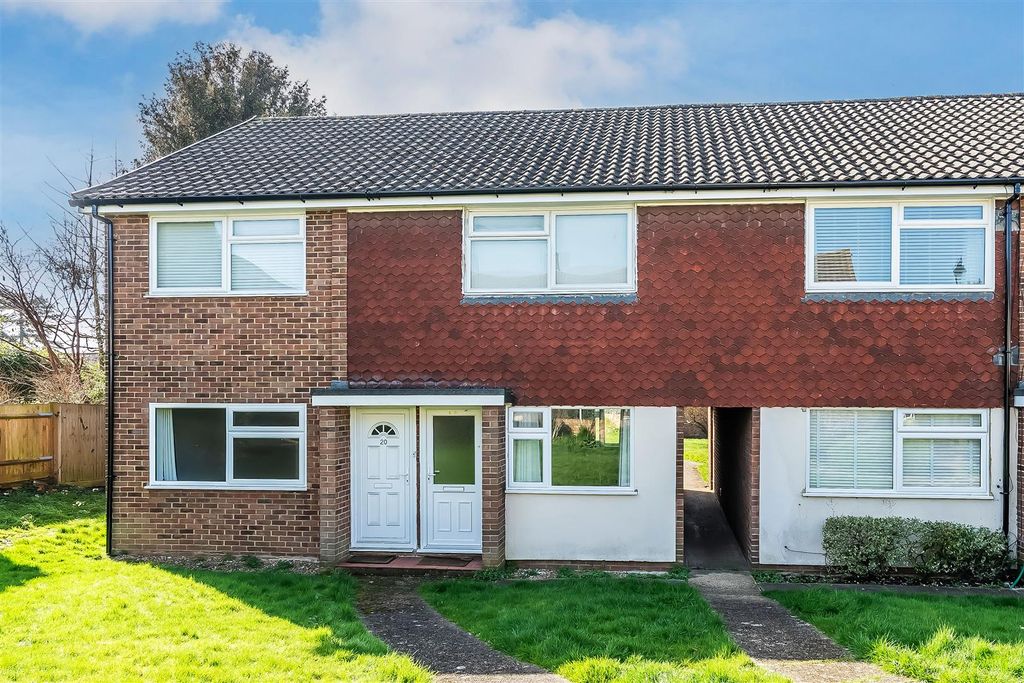 Additional image 10 of 2 bed maisonette for saleRussell Court, Leatherhead KT22