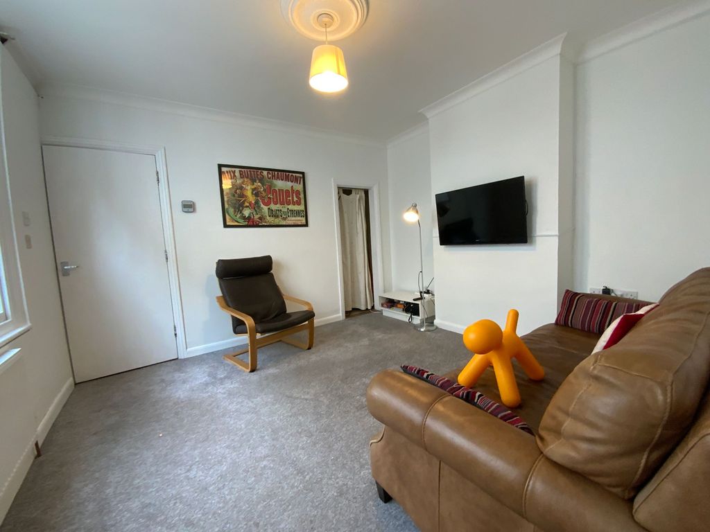 Property photo 3 of 5 Communal Living Room