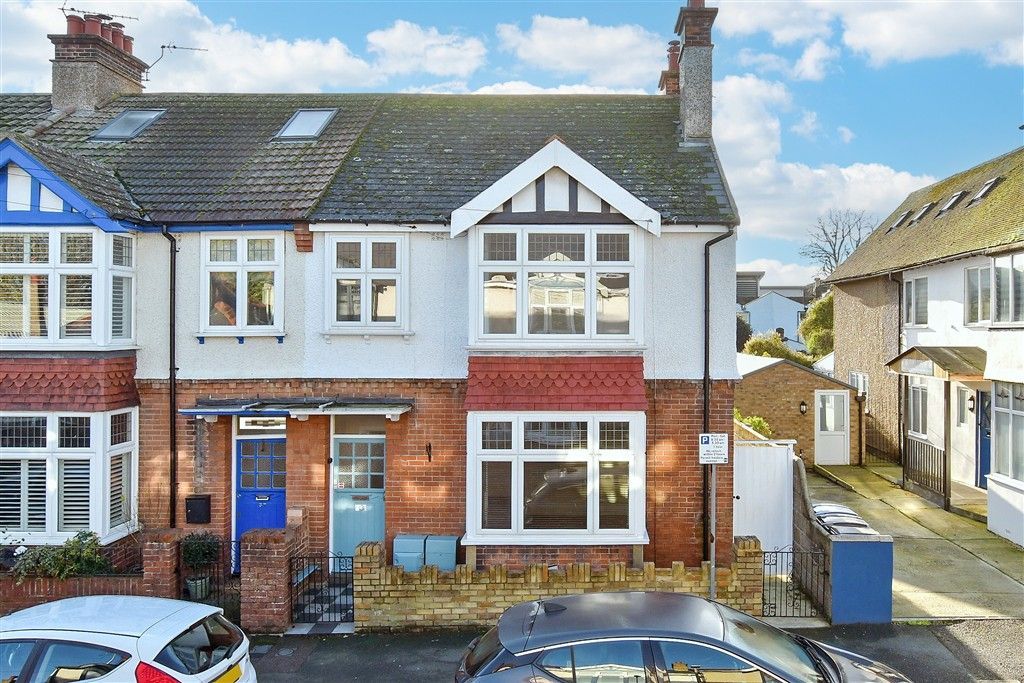 Property photo 2 of 10 External (Web)