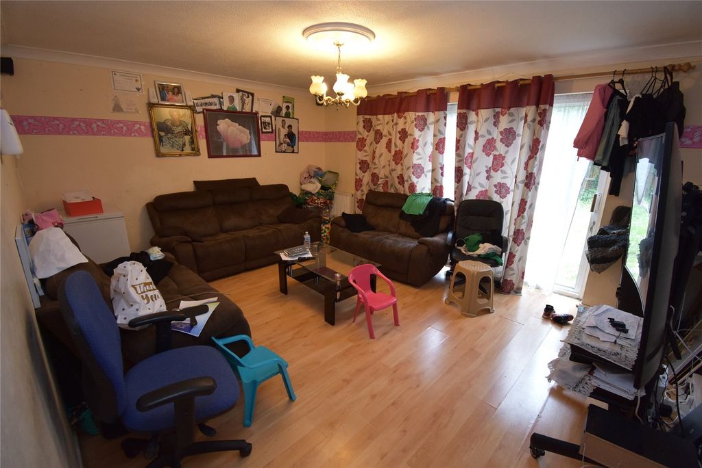 Property photo 2 of 11 Picture No. 07