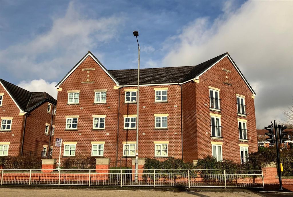 Property photo 1 of 13 35 Abernethy.Jpg