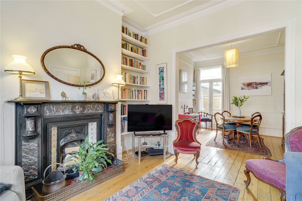 Property photo 2 of 15 Picture No. 05