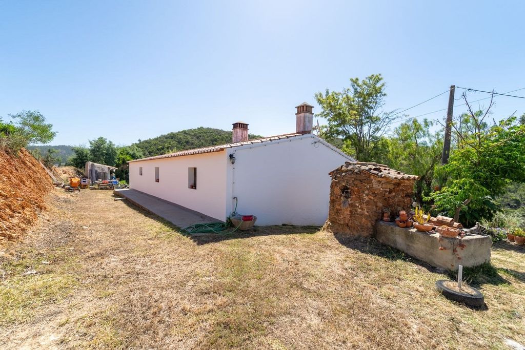 Property photo 3 of 37