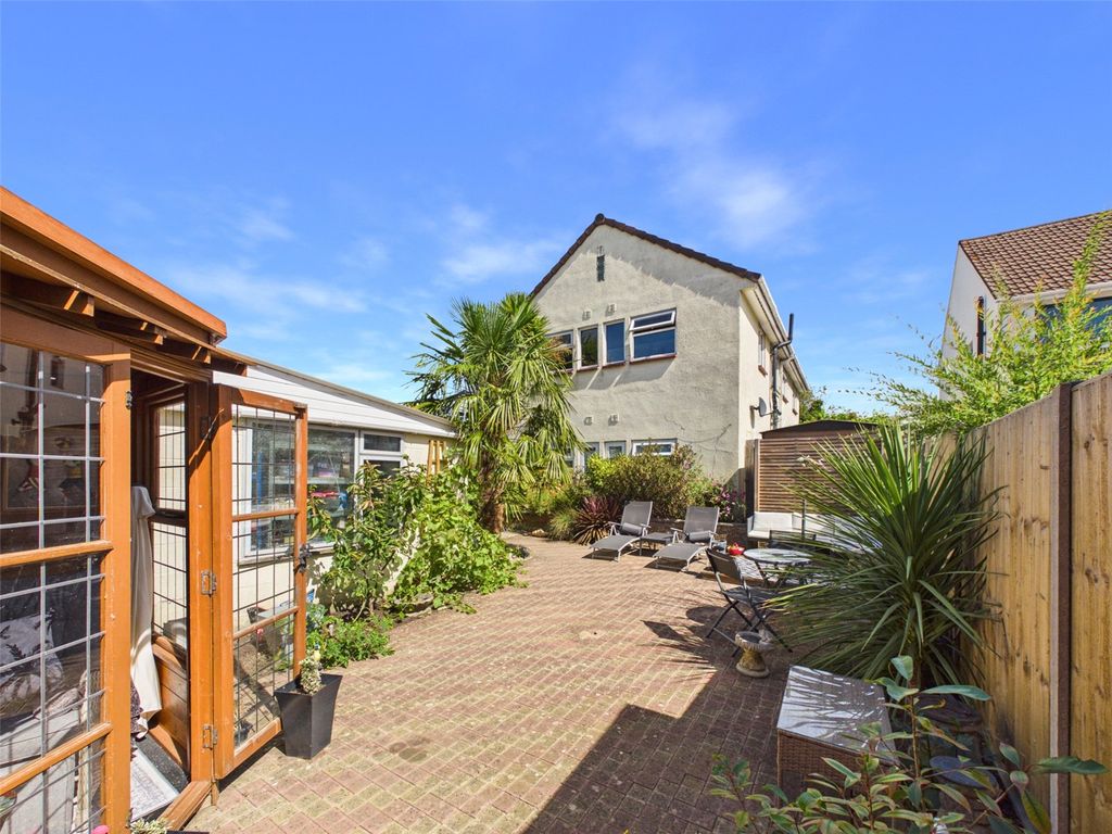 Property photo 3 of 16 Picture No. 04