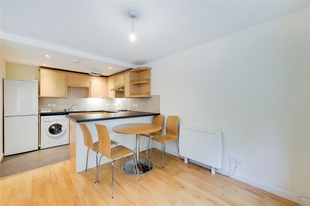 Property photo 3 of 10 Picture No. 08