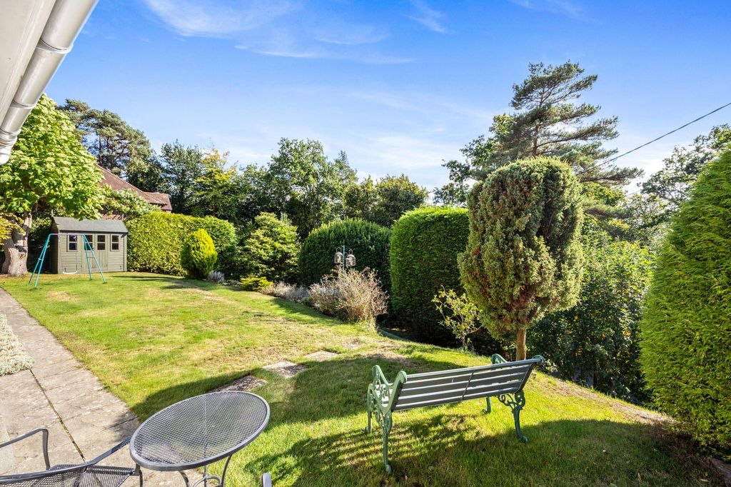 Property photo 3 of 27