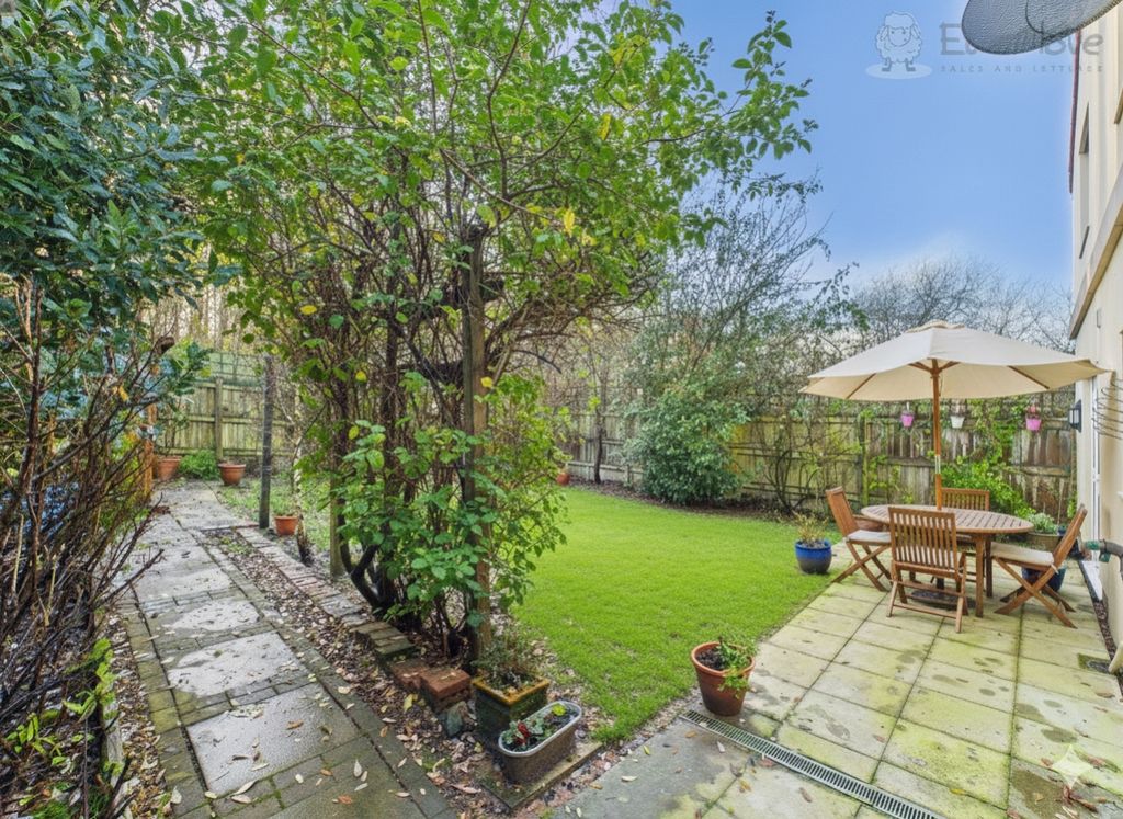 Property photo 3 of 18 Ewemove South Molton - Rear Garden