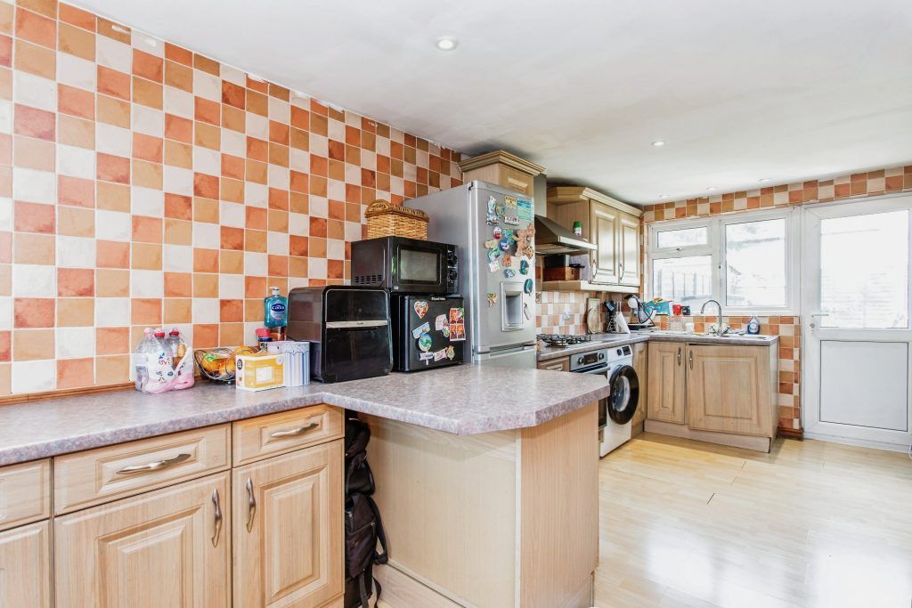 Property photo 2 of 18