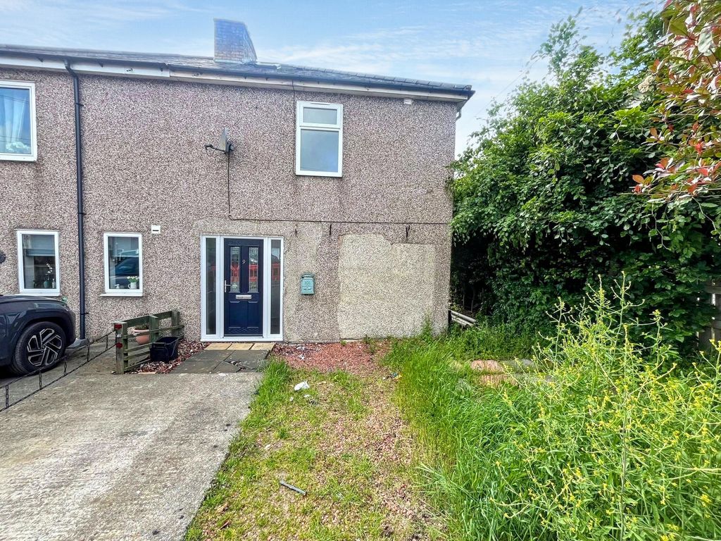 Property photo 3 of 11