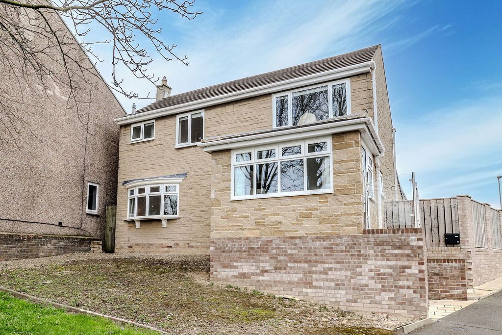 Property photo 1 of 41