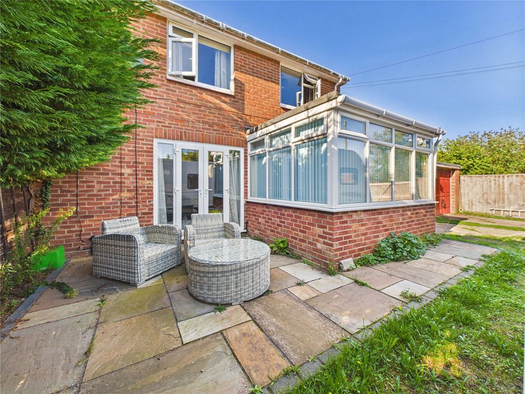 Property photo 1 of 19 Picture No. 23