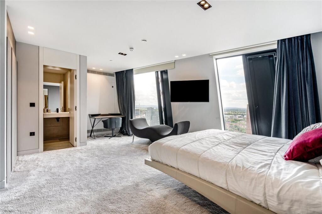 Property photo 2 of 3