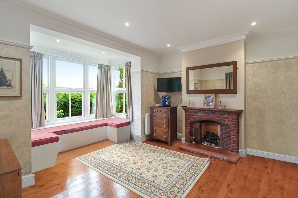 Property photo 3 of 31 Picture No. 16