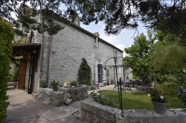 Property photo 3 of 31