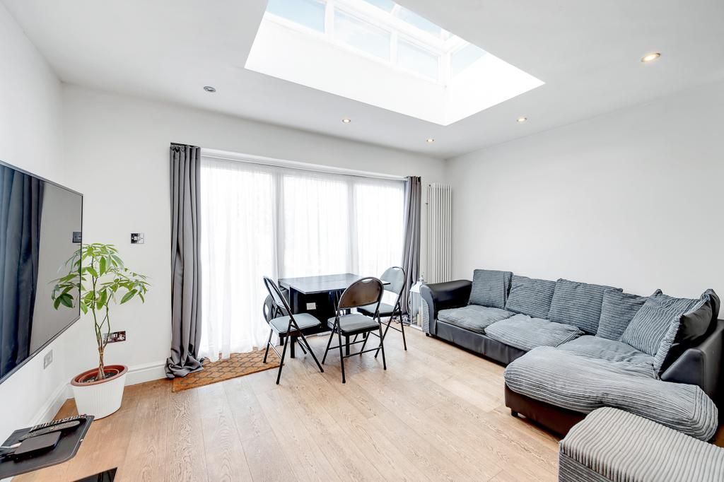 Property photo 2 of 16 Photo 2