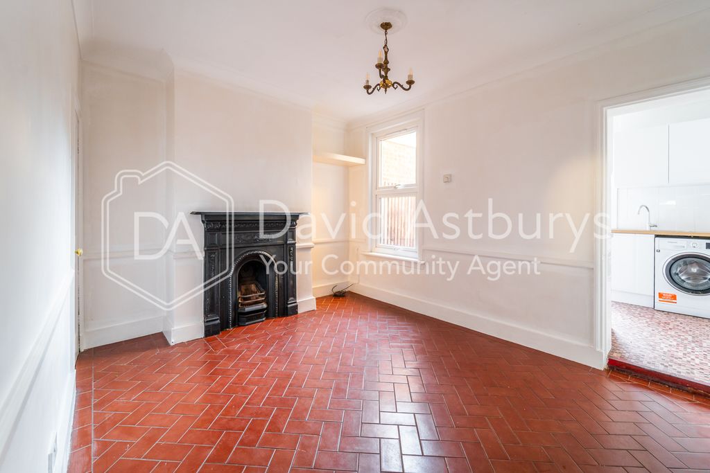 Property photo 1 of 10 Ndb02661