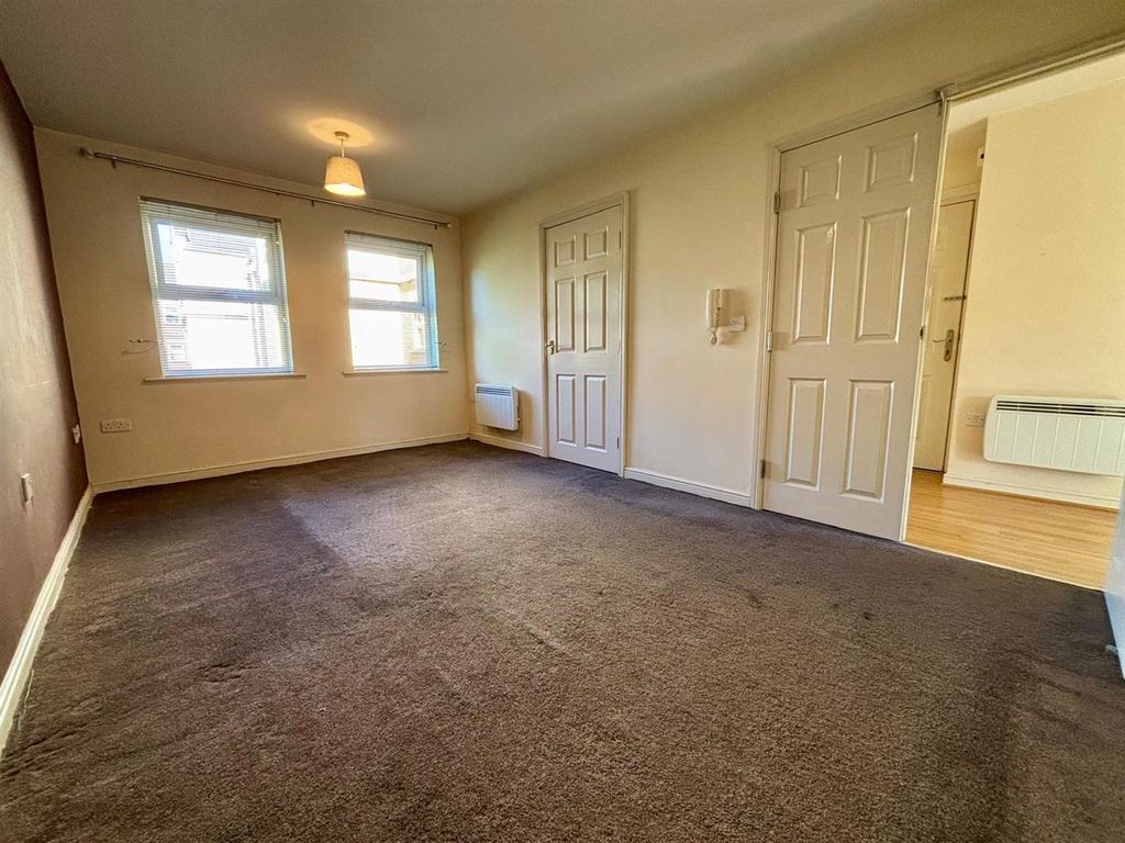 Property photo 2 of 13 Living Room: