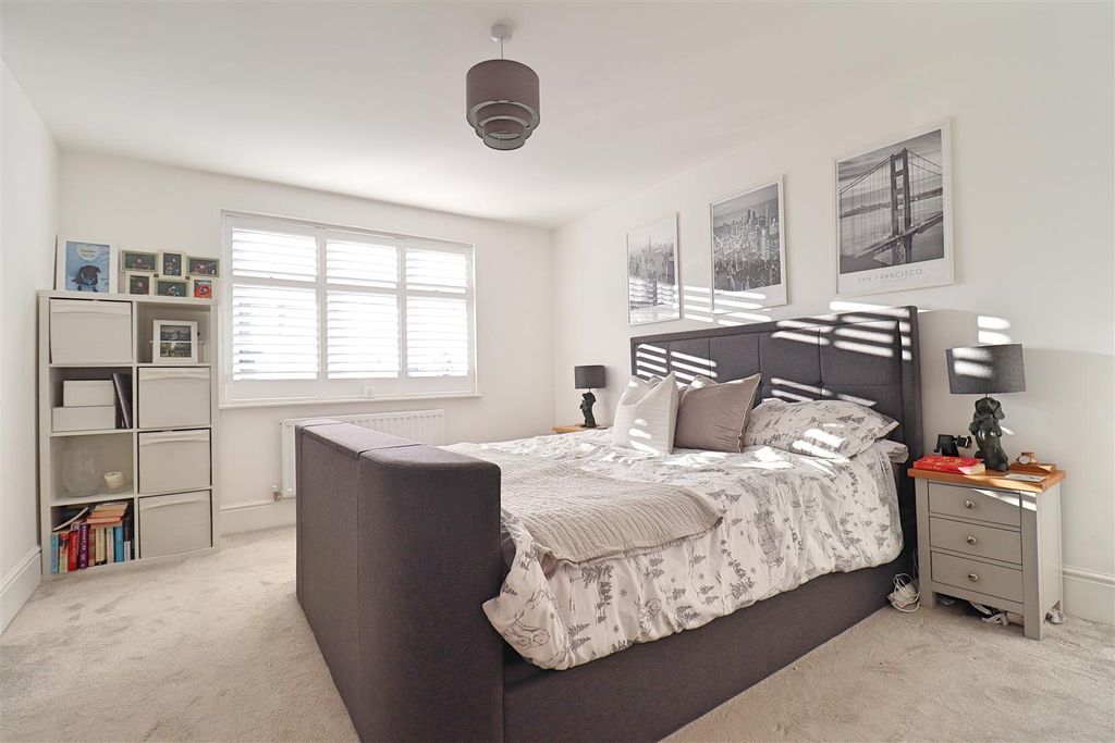 Additional image 20 of 5 bed detached house for saleHome Field Drive, Braintree CM7