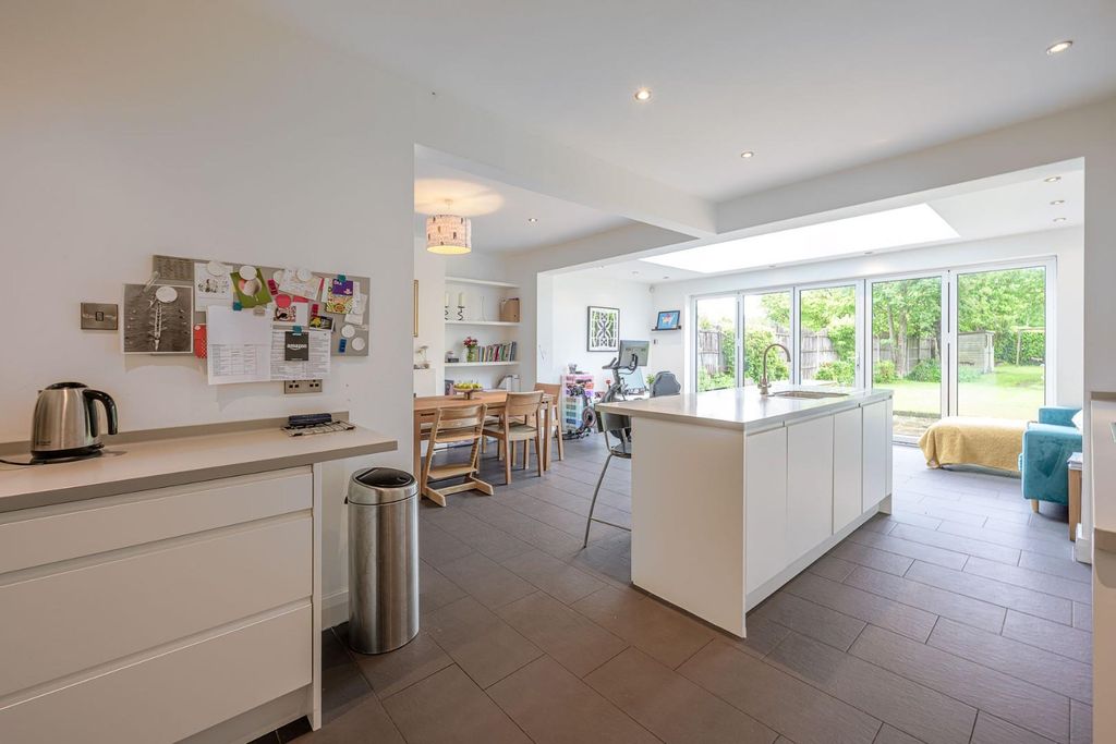 Property photo 2 of 31 Open Plan Living 2