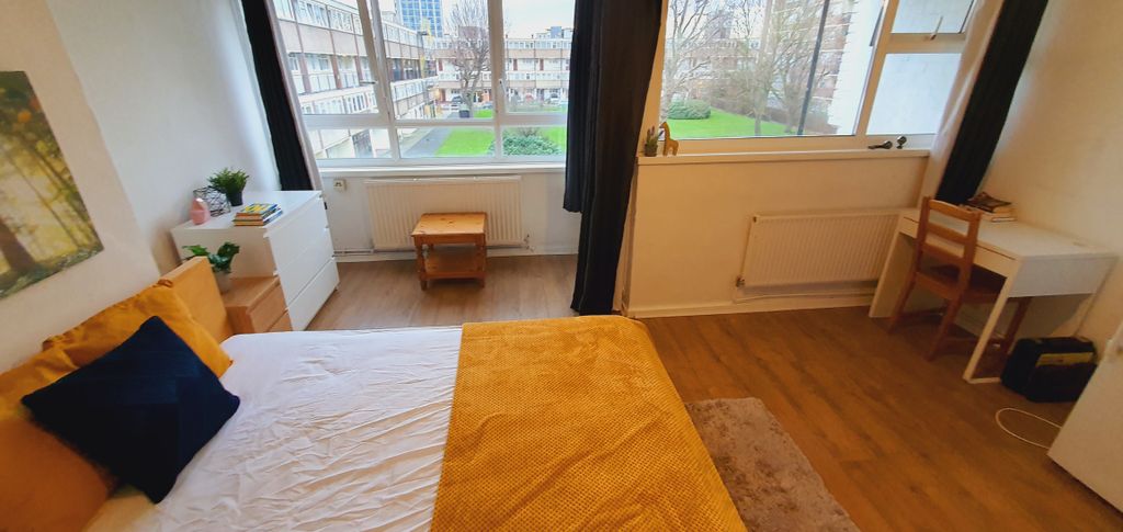 Property photo 3 of 20 Bedroom 1