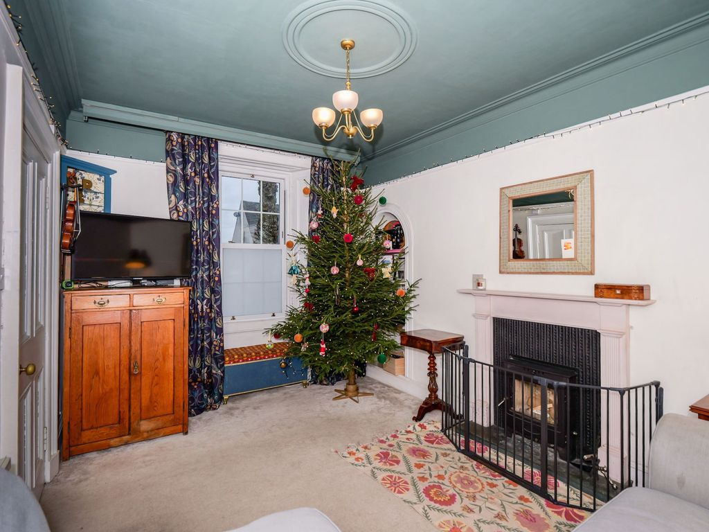 Property photo 3 of 38