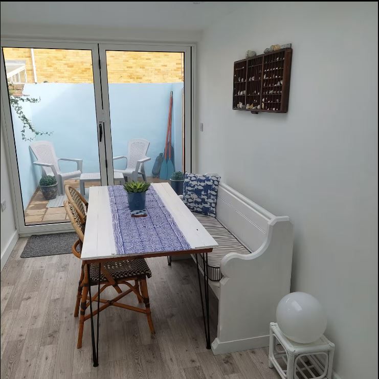 Property photo 3 of 8 Photo 5