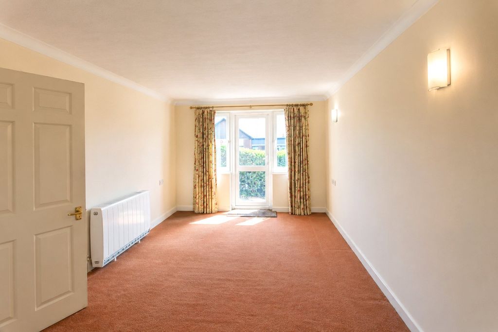Property photo 3 of 8 Picture No. 05