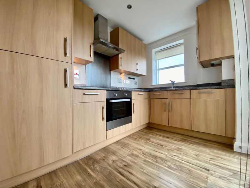 Property photo 3 of 6 Photo 5