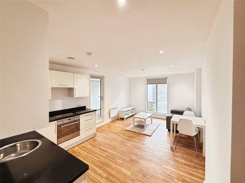 Property photo 2 of 11 Picture No. 22