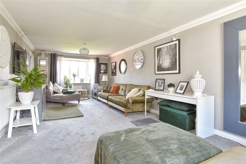 Property photo 1 of 10 Lounge/Diner