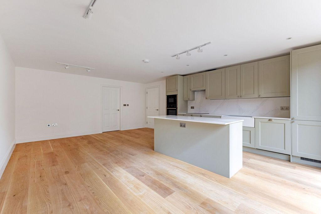 Property photo 3 of 12 The Stg Kitchen/ Dining