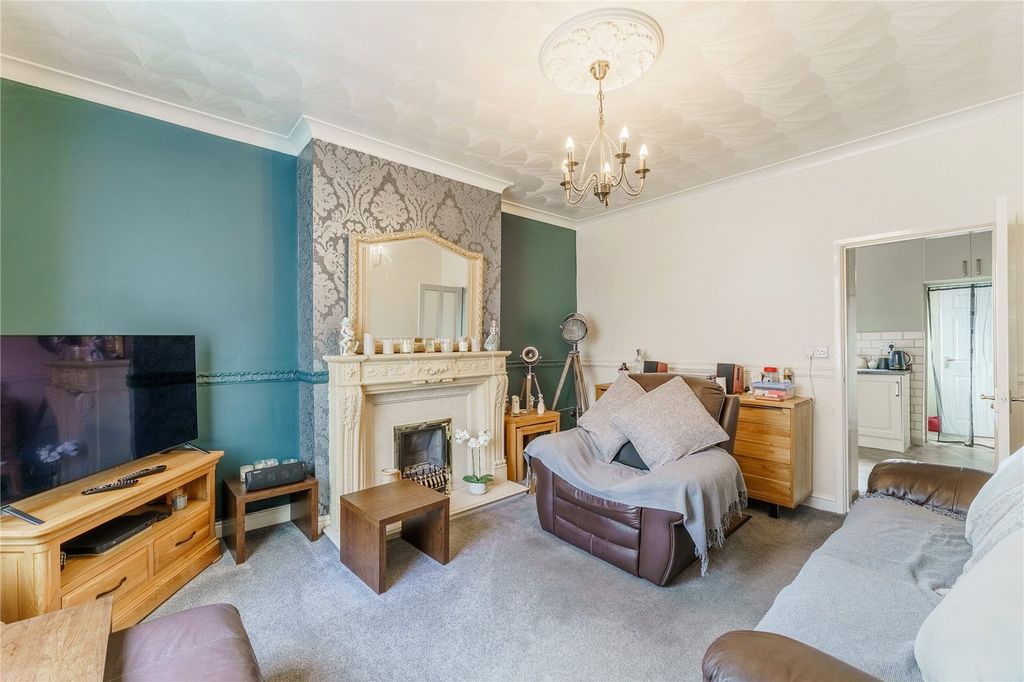 Property photo 3 of 22 Picture No. 20