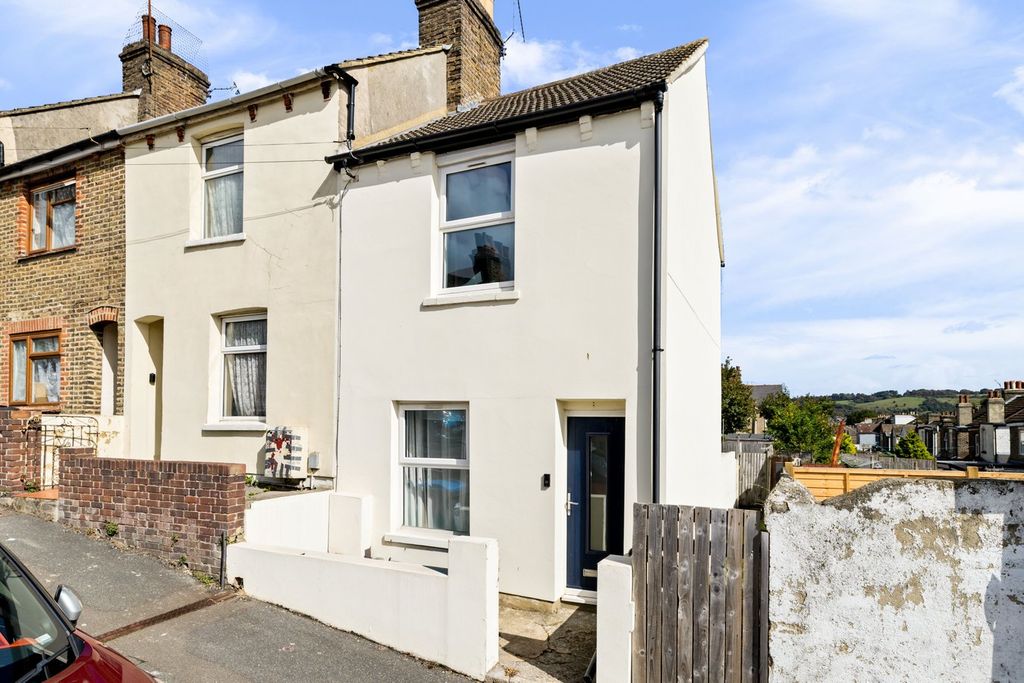 Property photo 1 of 10