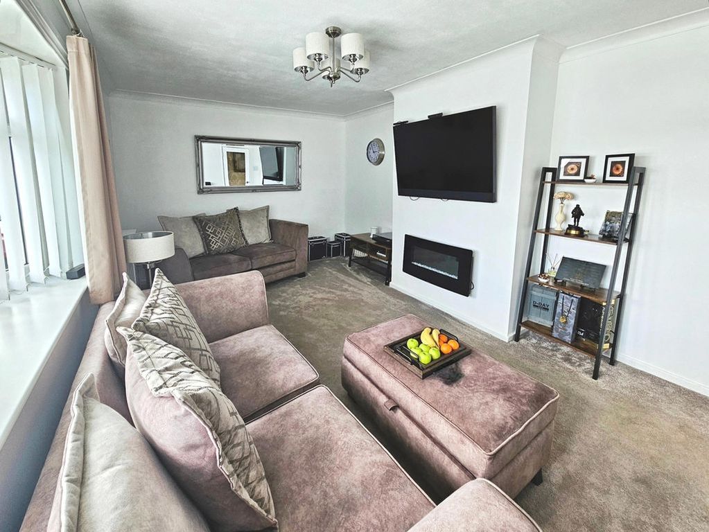 Property photo 2 of 12 Photo 10