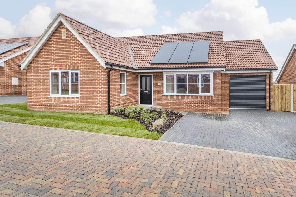 Property photo 1 of 11