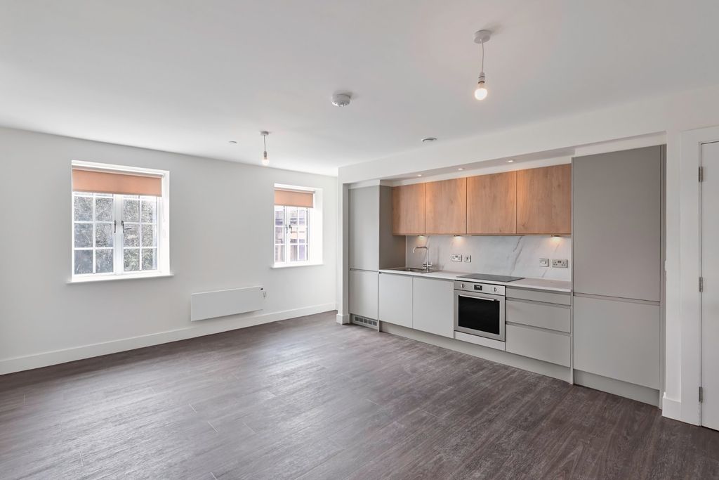 Property photo 1 of 14 Picture No. 11