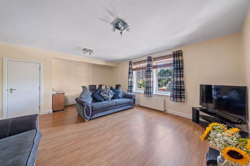 Property photo 2 of 11 Photo 8