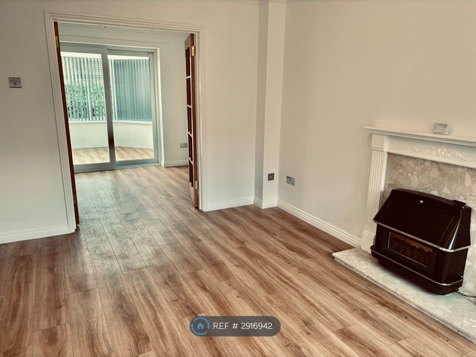 Property photo 3 of 26