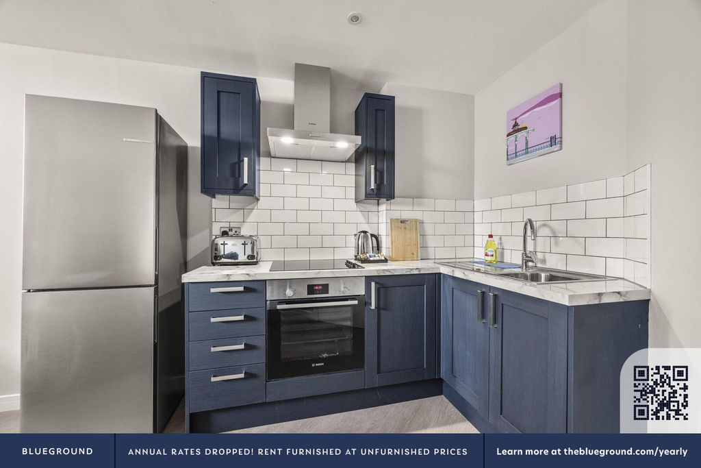 Property photo 3 of 16 Fully Equipped Kitchen