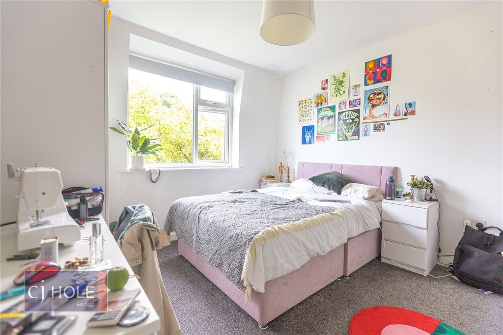 Property photo 2 of 20 Picture No. 08