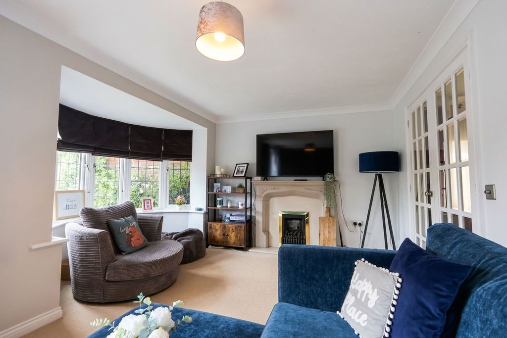Property photo 2 of 13
