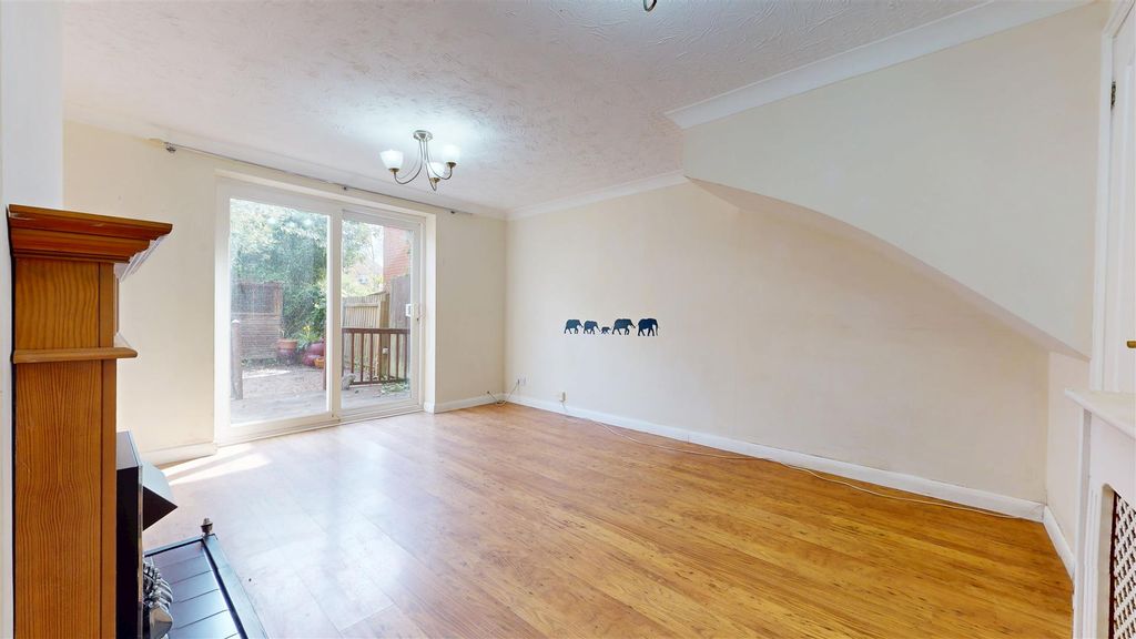 Property photo 2 of 11 04242025_144200.Jpg