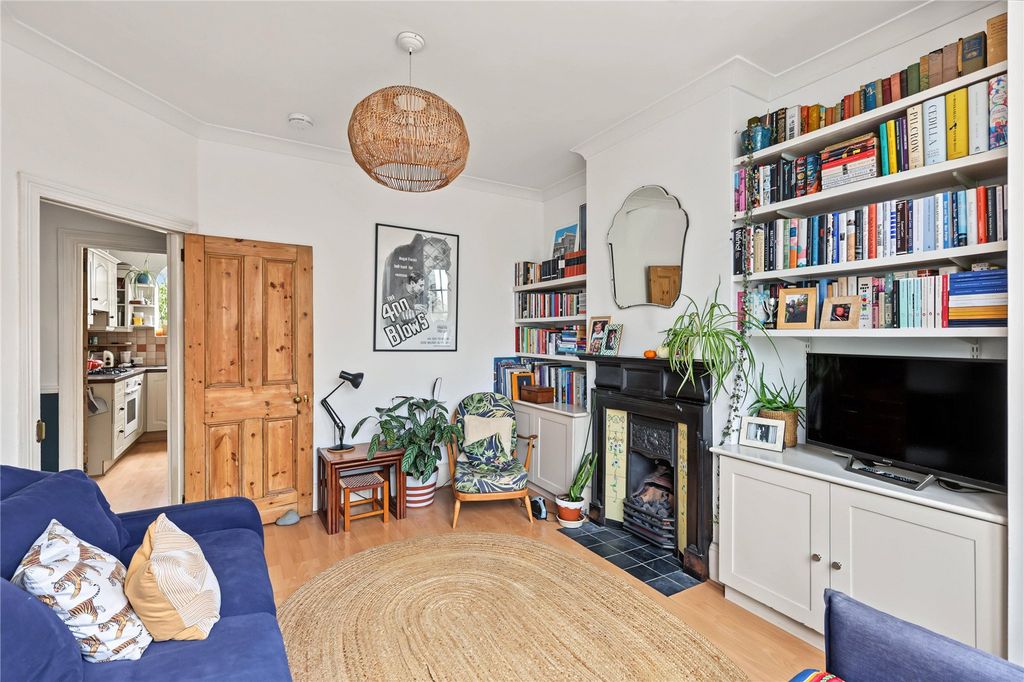 Property photo 3 of 18 Picture No. 19