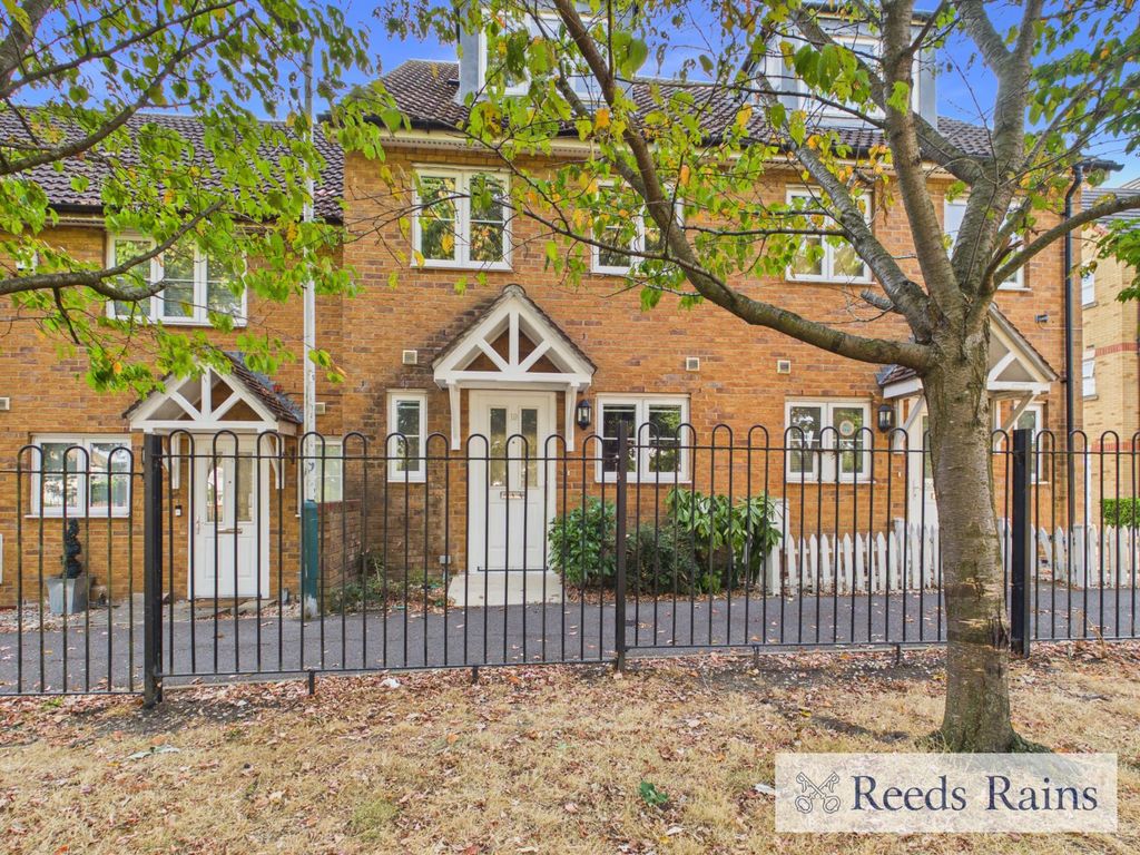 Property photo 1 of 39 Picture No. 73